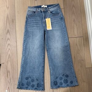 Stylish Blue Floral Wide-Leg Jeans
